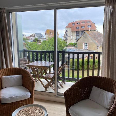 Appartement 65M2 Avec Balcon Vues Partielles Mer A 150M De La Plage Et Centre, Wifi Et Parking Prive Blonville-sur-Mer Bagian luar foto