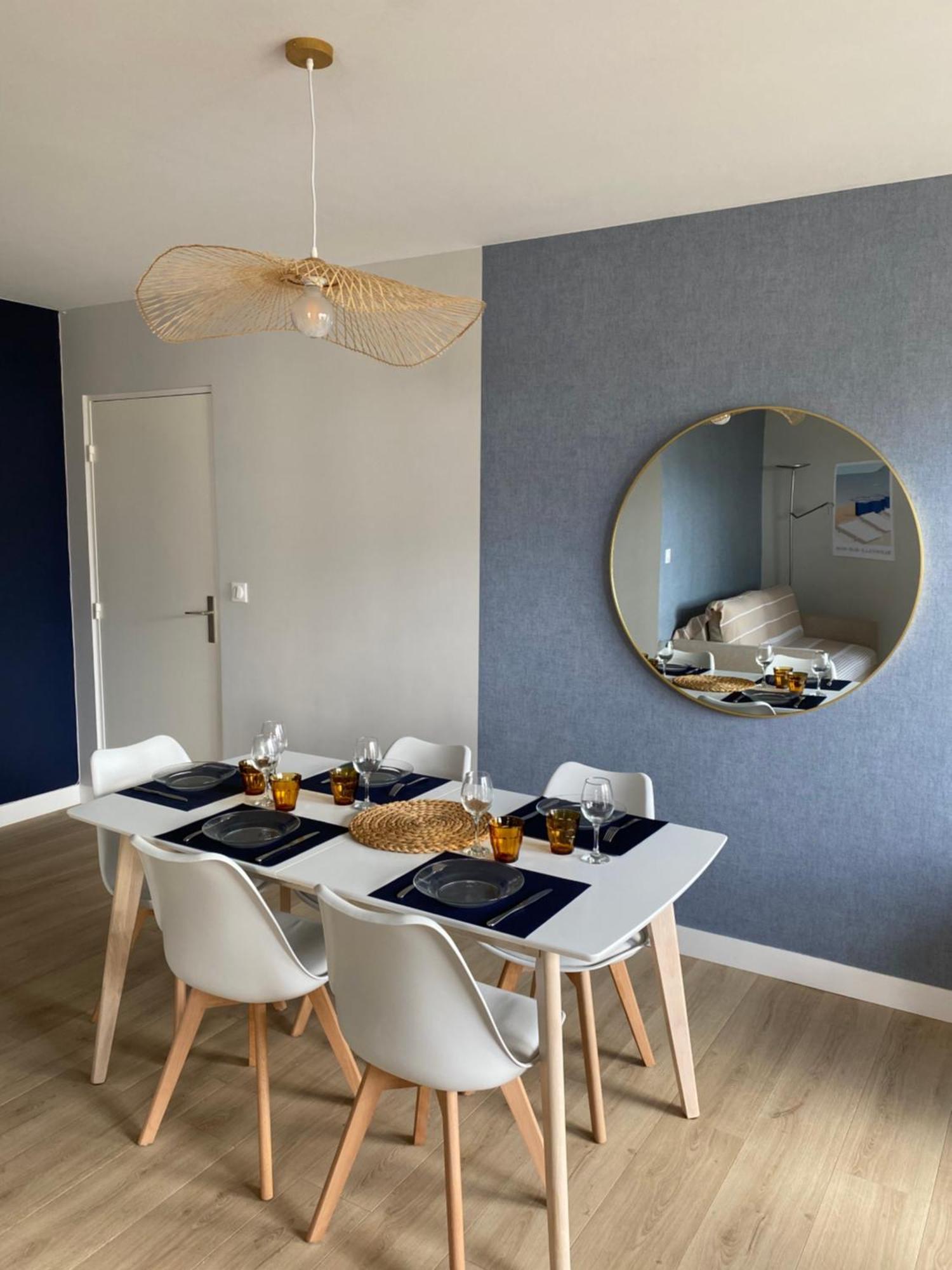 Appartement 65M2 Avec Balcon Vues Partielles Mer A 150M De La Plage Et Centre, Wifi Et Parking Prive Blonville-sur-Mer Bagian luar foto